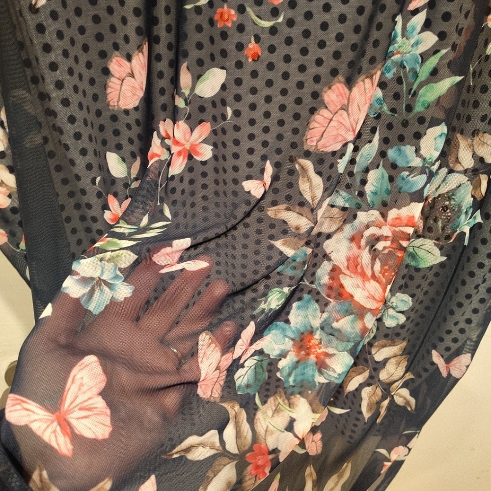 Catherines Floral Mesh Overlay Scoop Neck Top Sz 3X Travel Vacation Spring Comfy - Picture 6 of 7